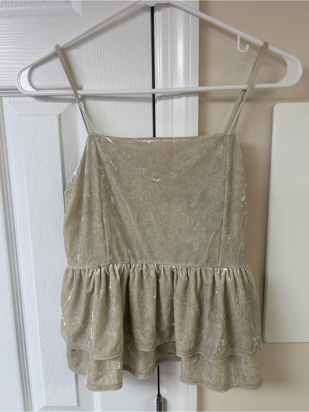 American Eagle beige crushed velvet cami ruffled hem